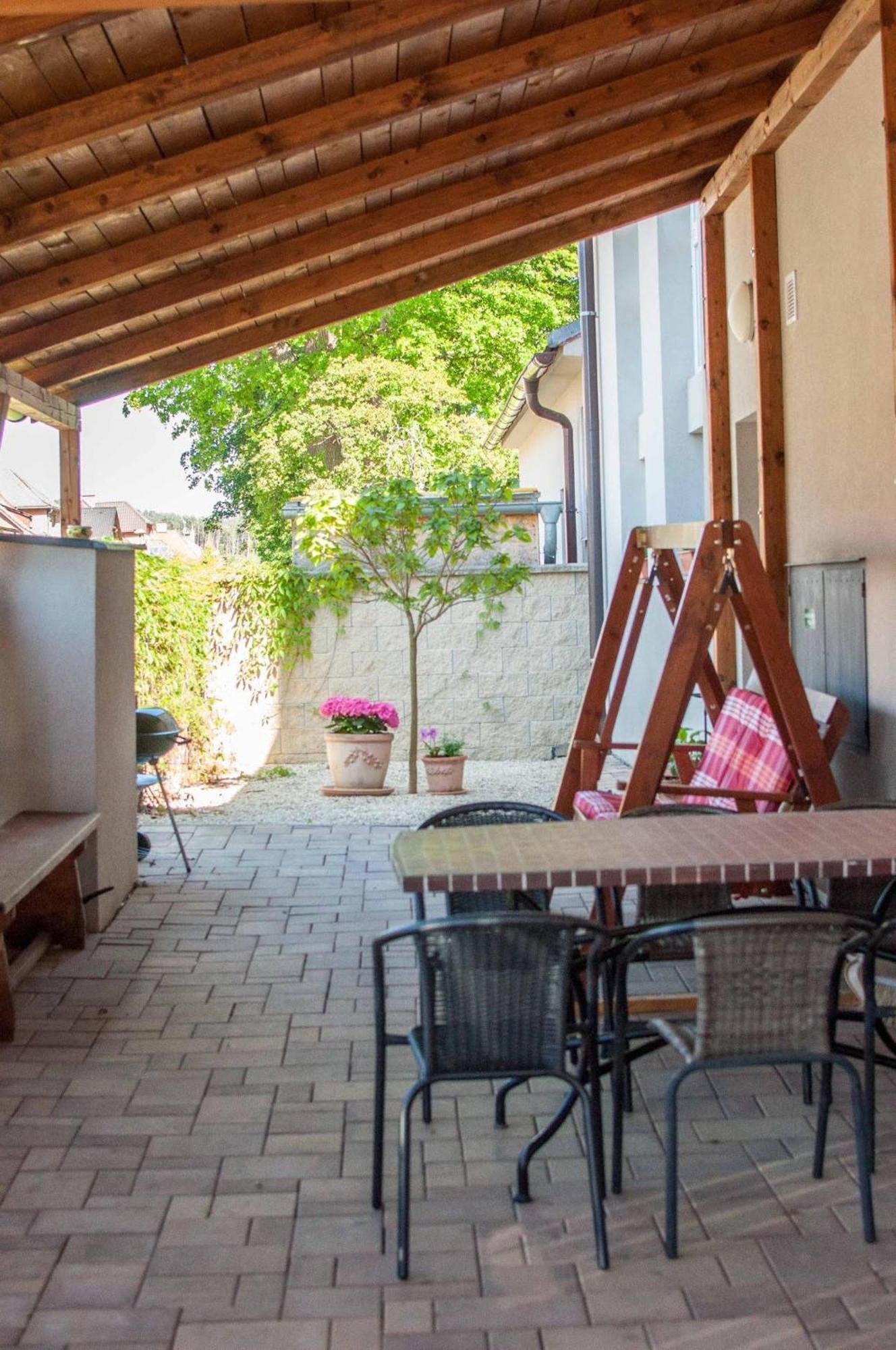 Apartman Zeleznice Apartment Bagian luar foto