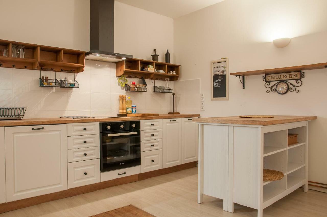 Apartman Zeleznice Apartment Bagian luar foto